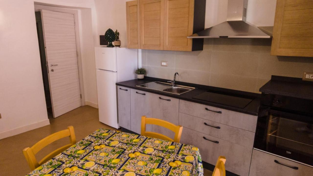 111 Apartments & Rooms Patti Bagian luar foto